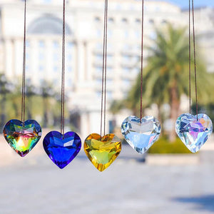 Pendentif prisme en forme de coeur