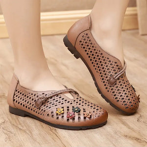 Sandales à fleurs vintage découpées