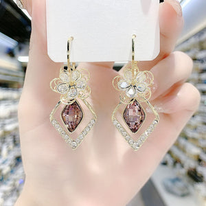 Boucles d'oreilles fleur scintillantes luxueuses