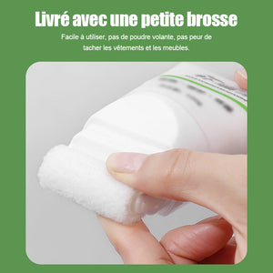 Peinture pour réparation du mur avec brosse à rouleau