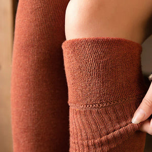 Chaussettes épaisses au dessus du genou