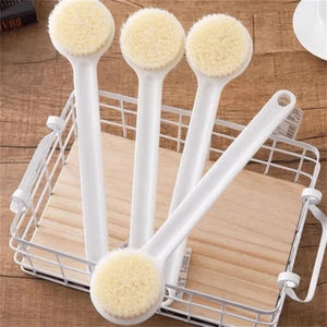 Brosse de bain à long manche